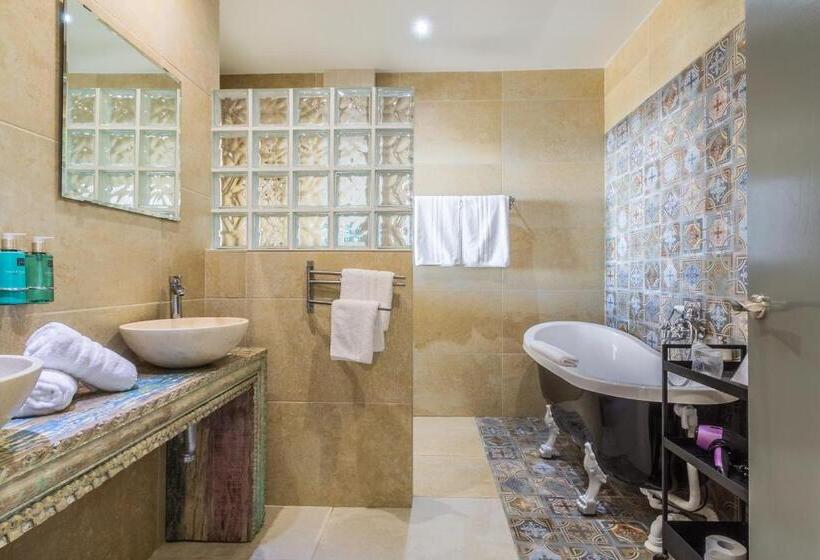 בית מלון כפרי Miba