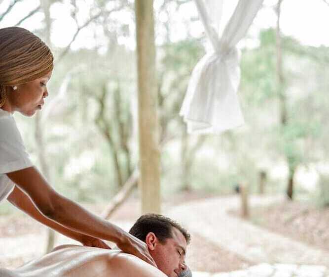 בית מלון כפרי Moditlo River Lodge