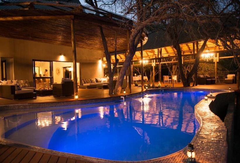 בית מלון כפרי Moditlo River Lodge