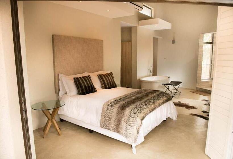 בית מלון כפרי Moditlo River Lodge