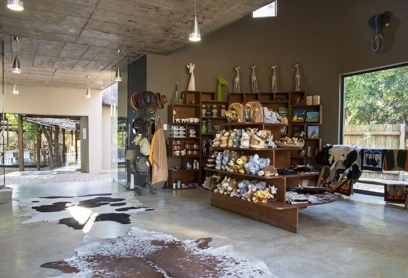 בית מלון כפרי Moditlo River Lodge