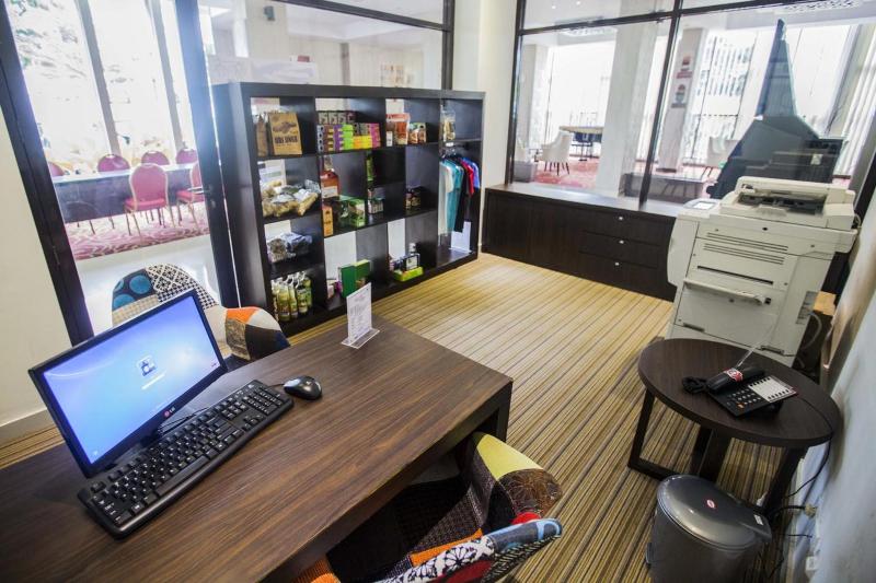 ホテル Padjadjaran Suites Resort And Convention