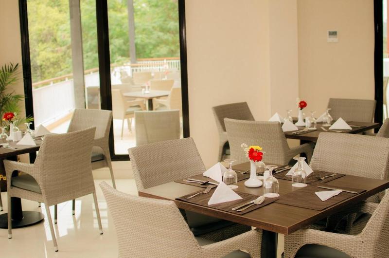 ホテル Padjadjaran Suites Resort And Convention