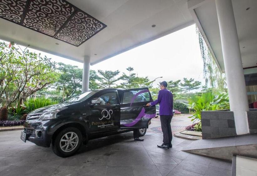 ホテル Padjadjaran Suites Resort And Convention