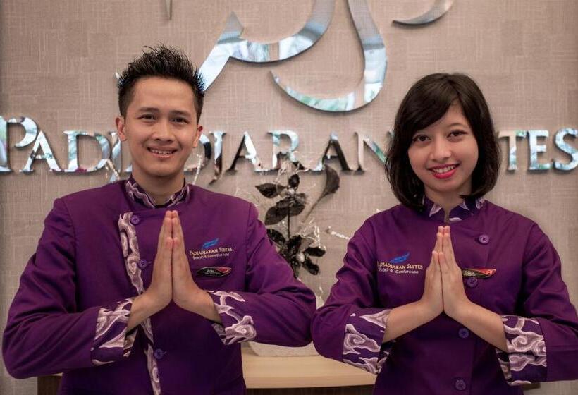ホテル Padjadjaran Suites Resort And Convention