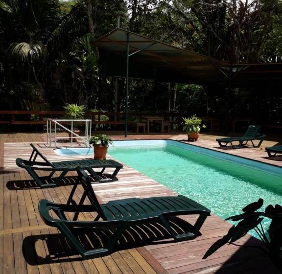 هتل Rainforest Eco Lodge