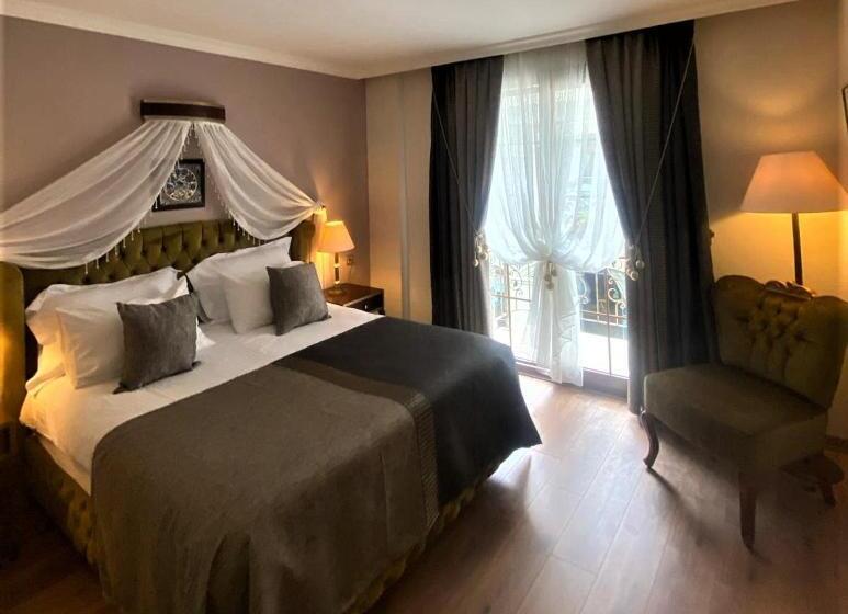 Отель Saint John