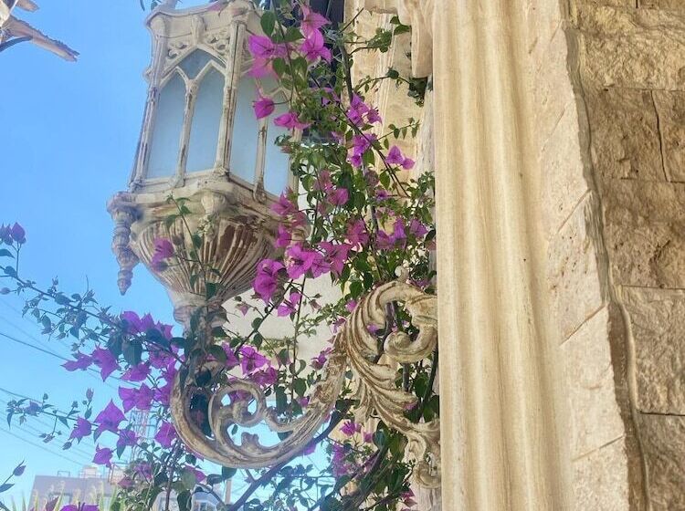 Отель Saint John