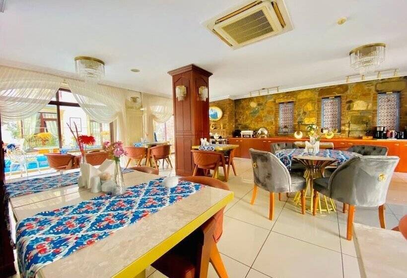 Отель Saint John