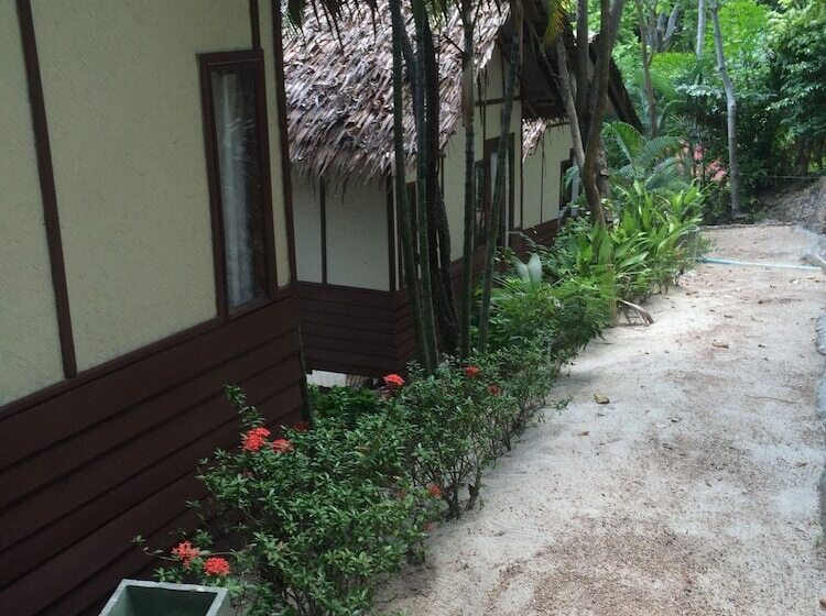 Отель Smile Bungalow Bottle Beach