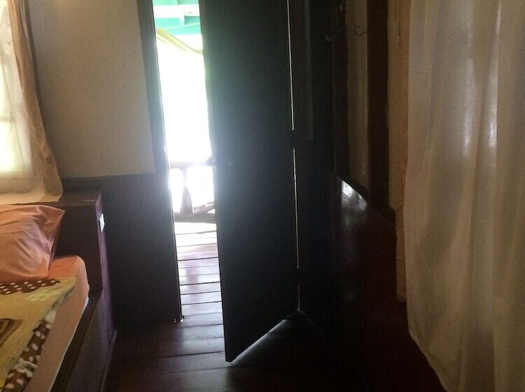 Отель Smile Bungalow Bottle Beach