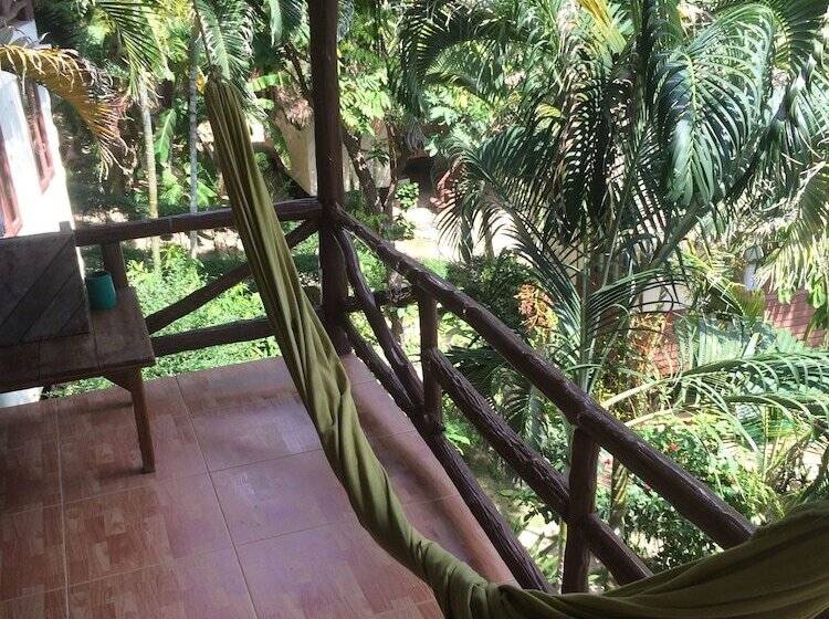 Отель Smile Bungalow Bottle Beach