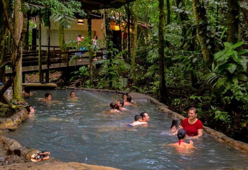 فندق Termales Del Bosque & Hot Springs