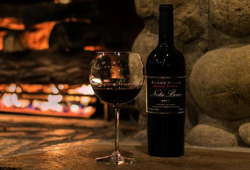 Отель The Bulldog