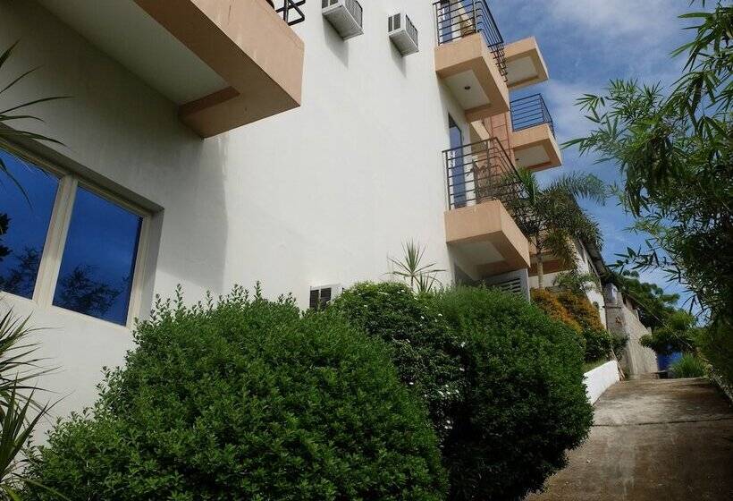 هتل The Orient Beach Boracay