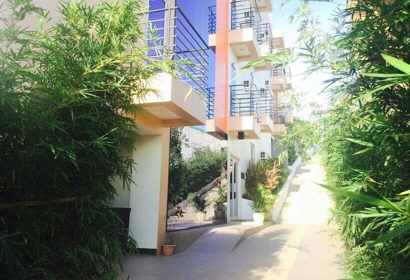 هتل The Orient Beach Boracay