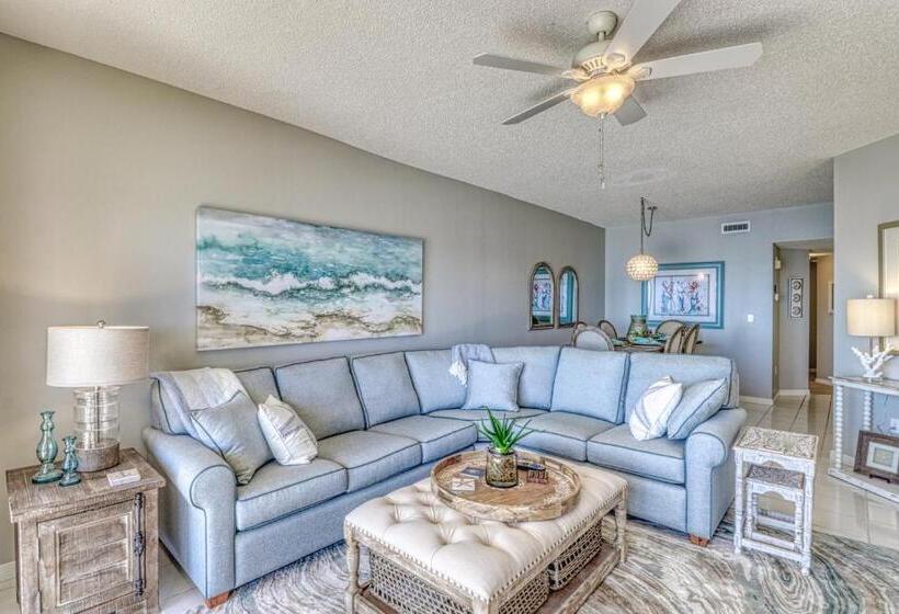 Отель The Palms #1002