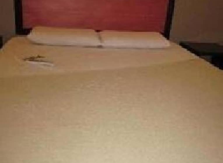 هتل Toilena Room And Board