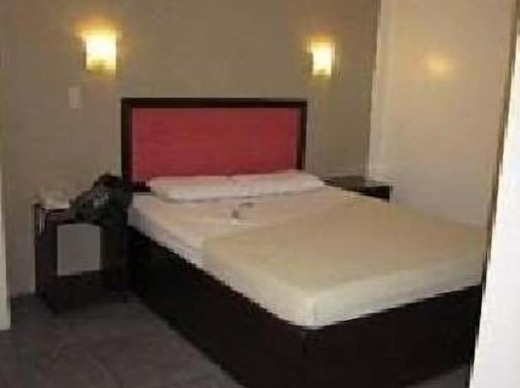 هتل Toilena Room And Board