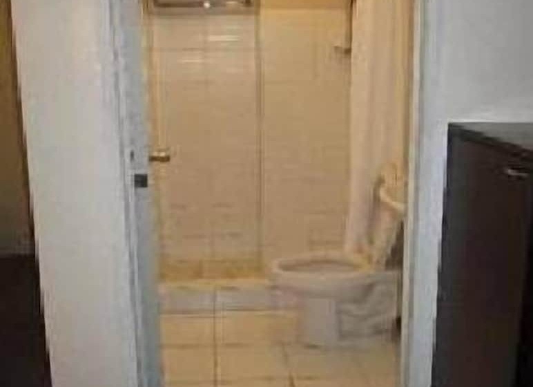 هتل Toilena Room And Board