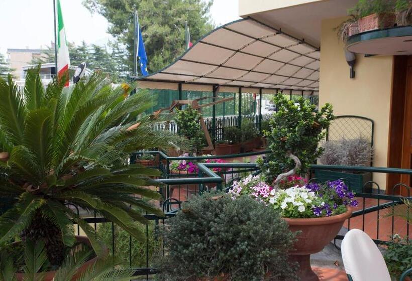 فندق Villa Serena