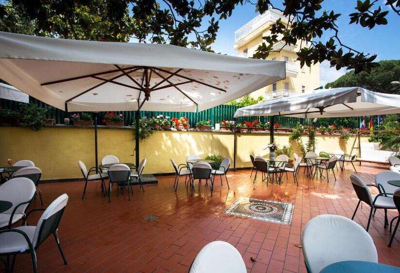 هتل Villa Serena
