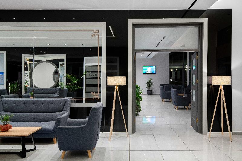 Отель Virginia Family Suites