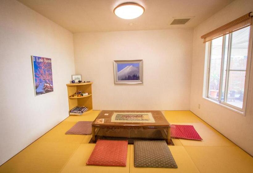 K S House Kyoto  Travelers Hostel