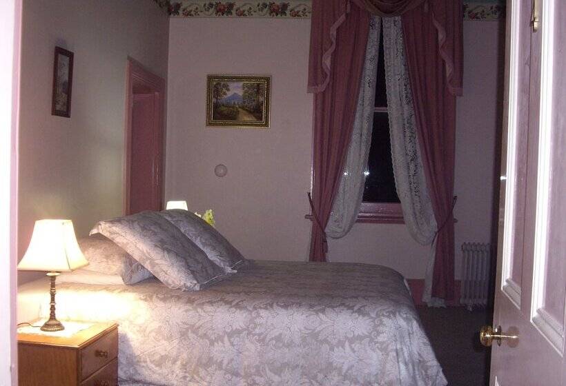 Lucinda B&b