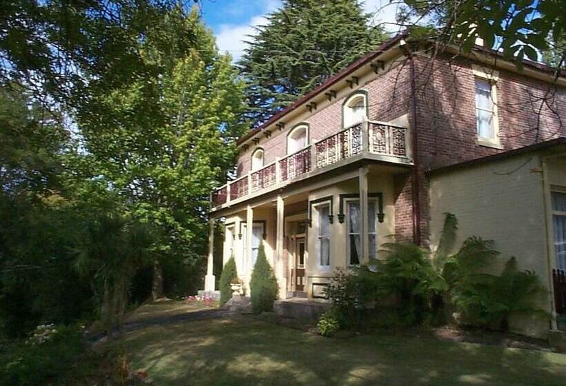 Lucinda B&b