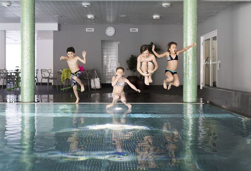 Medlefors Hotell & Konferens