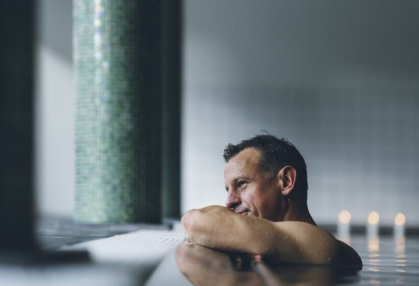 Medlefors Hotell & Konferens