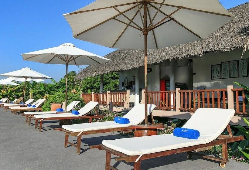 Mekong Riverside Boutique Resort & Spa