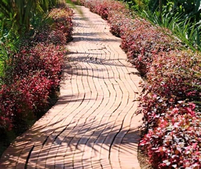 Mekong Riverside Boutique Resort & Spa