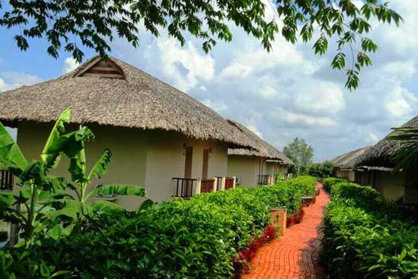 Mekong Riverside Boutique Resort & Spa