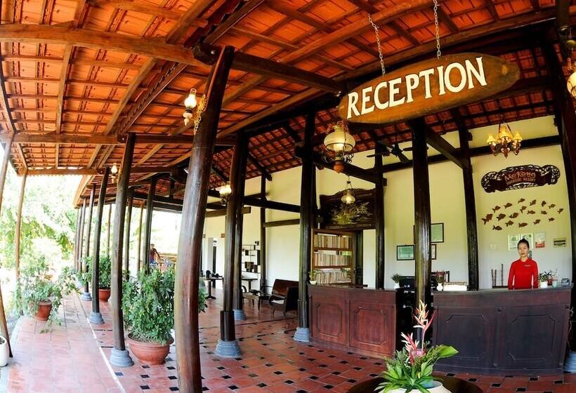 Mekong Riverside Boutique Resort & Spa