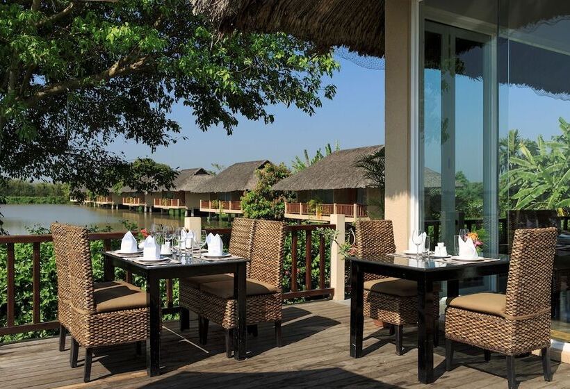 Mekong Riverside Boutique Resort & Spa