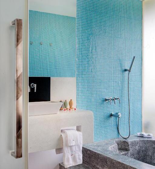 Mekong Riverside Boutique Resort & Spa