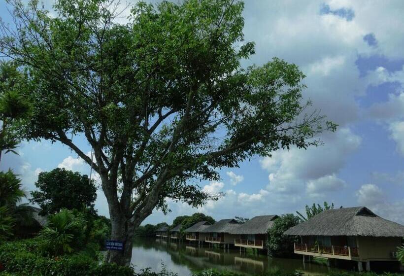 Mekong Riverside Boutique Resort & Spa