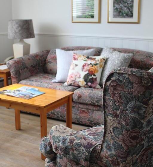 فندق على الطريق Banbridge Inn