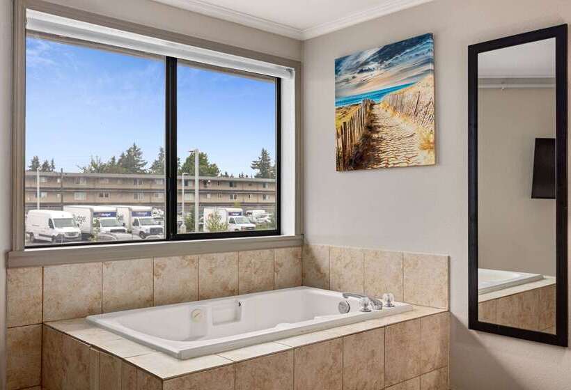 فندق على الطريق Days Inn By Wyndham Lakewood South Tacoma
