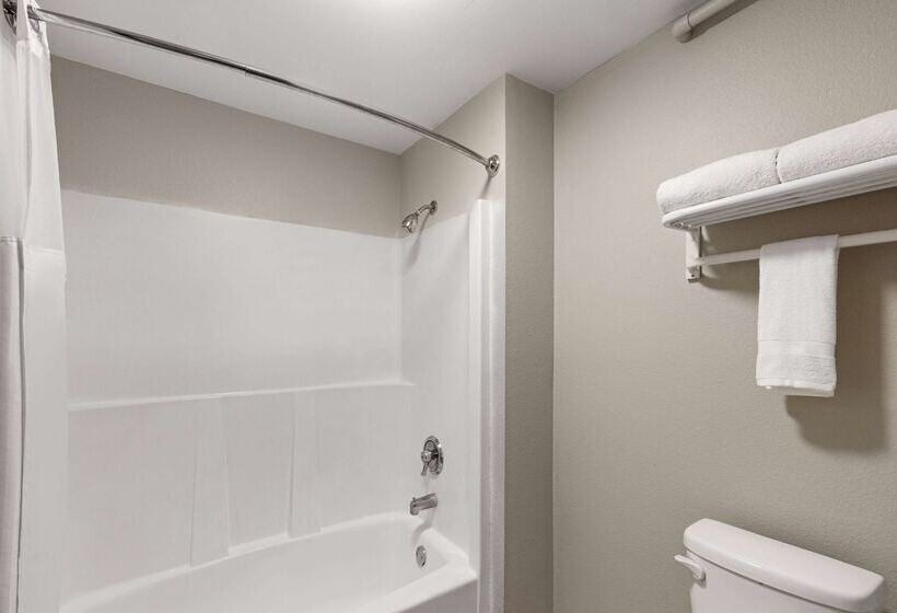 فندق على الطريق Days Inn By Wyndham Lakewood South Tacoma