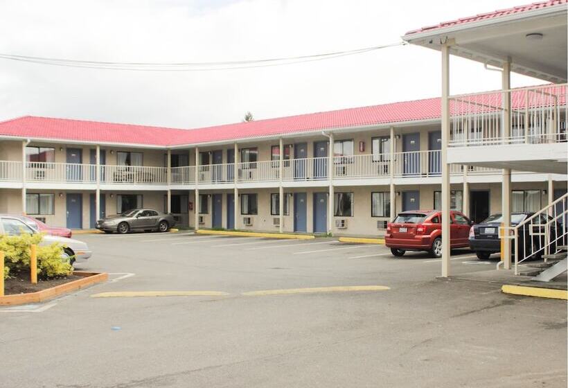 فندق على الطريق Days Inn By Wyndham Lakewood South Tacoma