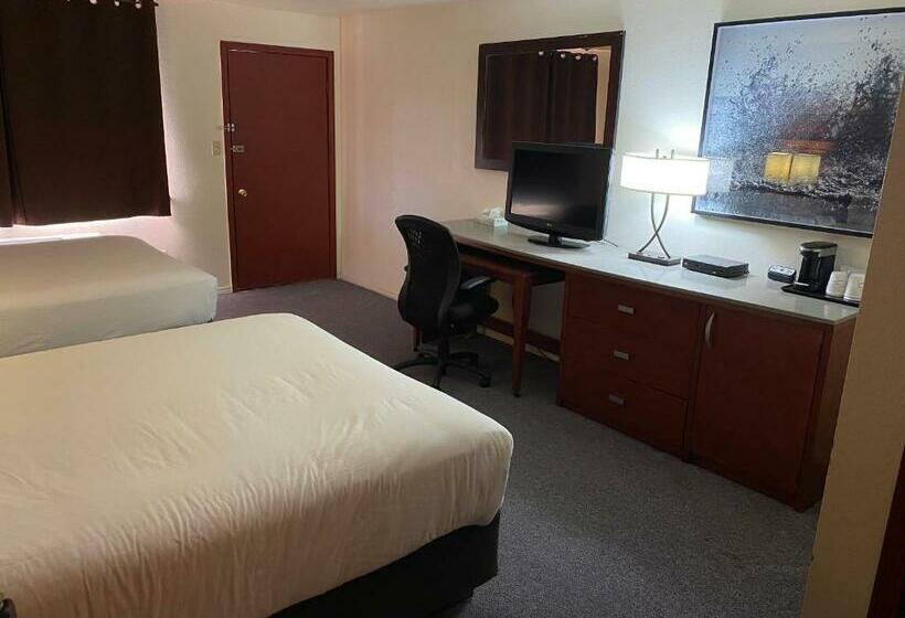 فندق على الطريق Lakeshore Inn Waterfront