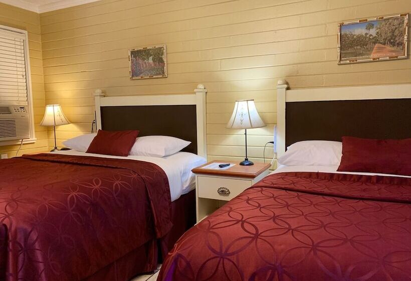 فندق على الطريق Lakeside Inn And Cafe