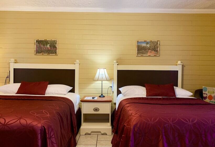 فندق على الطريق Lakeside Inn And Cafe