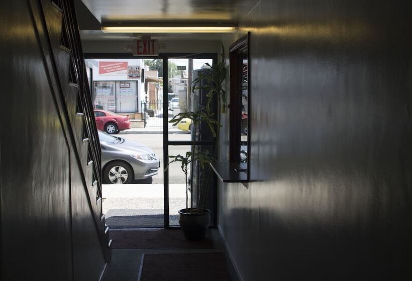 فندق على الطريق Lido