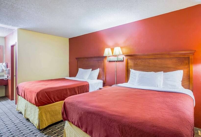 فندق على الطريق Rodeway Inn