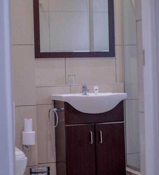 פנסיון 314 On Clark Guest House