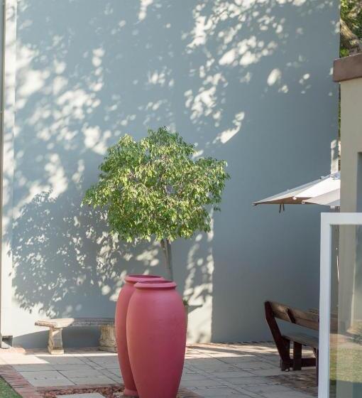 פנסיון 314 On Clark Guest House